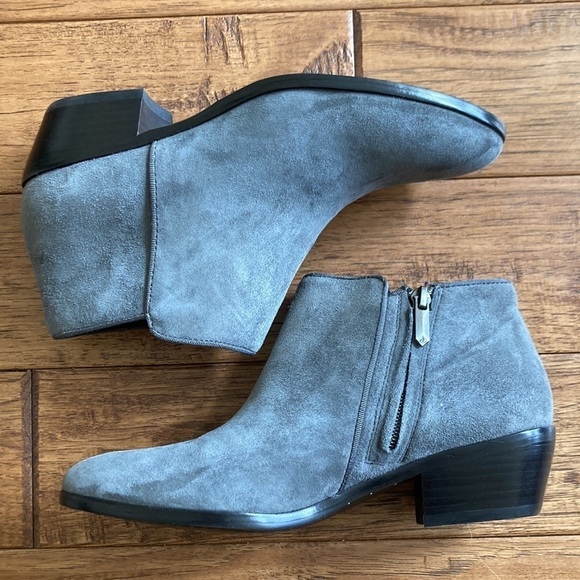 Sam Edelman Petty Ankle Boot Bootie Gray Suede Size 6.5 New NWOB - Picture 2 of 13
